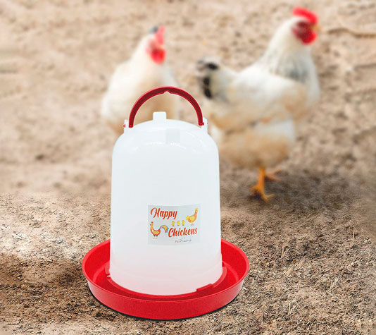 bebedero de plástico para aves