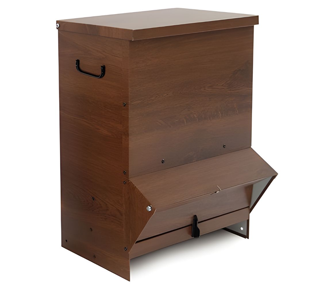 La chapa en color madera resulta muy estética y no contamina visualmente	